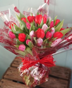 valentines-day-loveliest-tulip-bouquet