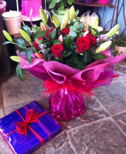 Gift Occasion - Rose & Lily Bouquet